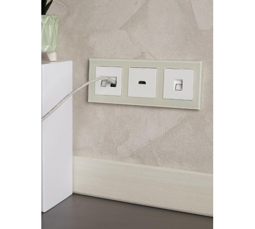 BRITE Розетка HDMI РHDMI-0-БрБ белый   BR-H10-K01  IEK