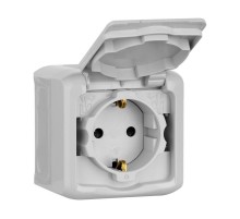 Quteo Серый Розетка с заземлением со шторками IP44  782351  Legrand