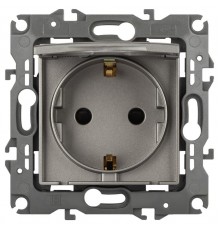Розетка ЭРА Серия 12 12-2103-16 , с заземлением со шторками с крышкой, 16А-250В, титан   Б0065722  ЭРА