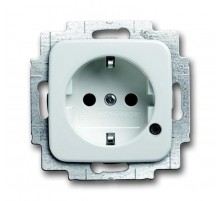 Розетка Schuko с индикацией LED, Reflex, белый  2013-0-5281   2CKA002013A5281  ABB