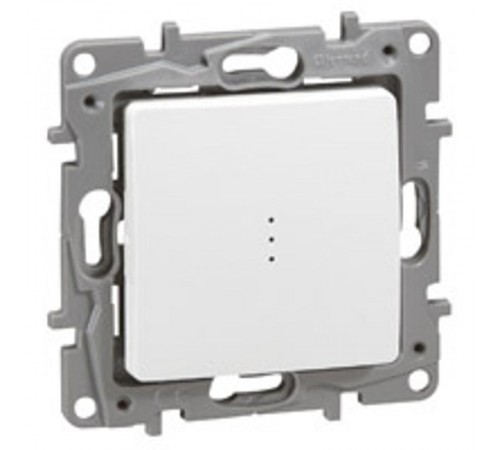 Etika Белый Переключатель с подсветкой, 10А, автозажимные клеммы  672215  Legrand