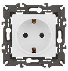 Розетка Elegance 14-2101-01М с заземлением, 16А-250В, белый матовый  Б0065800  ЭРА