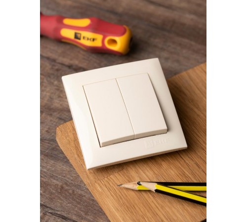 Валенсия выключатель 2-кл. 10А кремовый EKF PROxima   EWV10-023-20   EKF