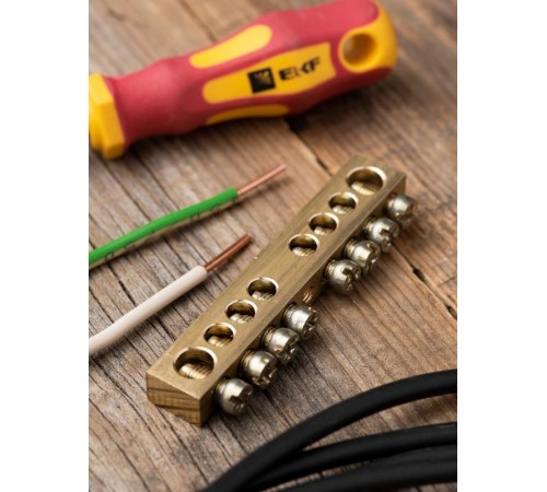 Шина "0" (8х12мм.) 125А 8 отверстий крепеж по центру латунь EKF PROxima  sn0-125-8-c  EKF