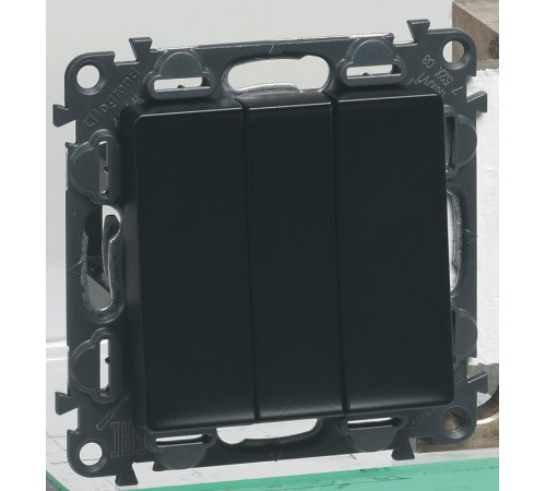 Valena Мех IN'MATIC Выключатель 3-клавишный 10АХ 250В  752003  Legrand