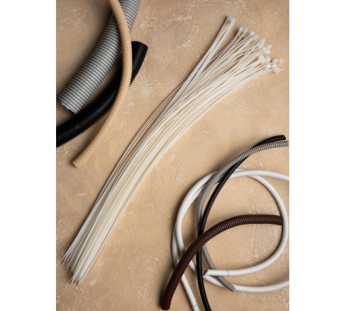 Хомут нейлоновый 8,2х650 (уп./100шт) EKF Simple  plc-c-8.2x650  EKF