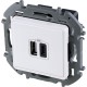 Inspiria Белый Устройство зарядное 2 местное с USB-разьемами A-C 240В/5В 3000мА С/У без рамки  673760  Legrand