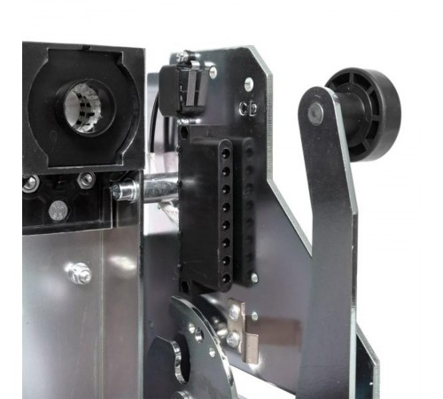 Панель выкатная для ВА-99М 630 заднего присоединения mccb99m-630-dod-3rEKF