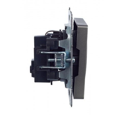 BRITE Розетка с заземлением со шторками 16А РС14-1-0-БрС сталь  BR-R14-16-K46  IEK