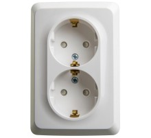 Этюд Белый О/У Розетка 2-ая угловая с заземлением со шторками 16А 250B  PA16-108B  SE