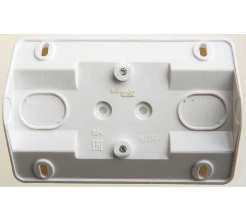 Этюд Белый О/У Розетка 2-ая угловая с заземлением со шторками 16А 250B  PA16-108B  SE