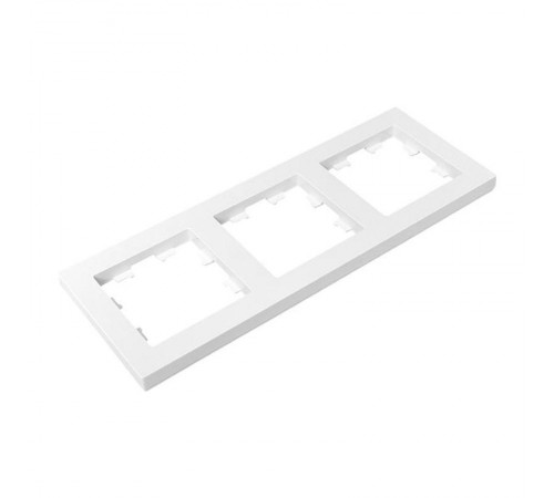 3 - местная рамка, белая, пластик Эпика EKF  UP1-FPW-03  EKF