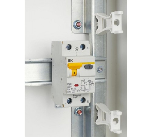 Выключатель автоматический дифференциального тока АВДТ 32 1п+N 20А C 30мА тип A  MAD22-5-020-C-30  IEK