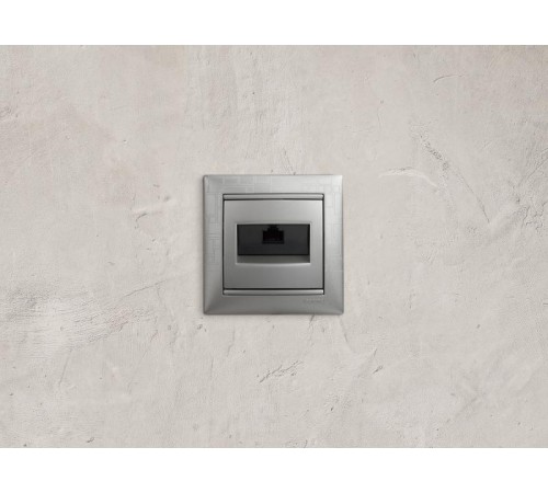 Valena Алюминий Розетка комп(RJ45) 1-ая 6 кат UTP  770246  Legrand