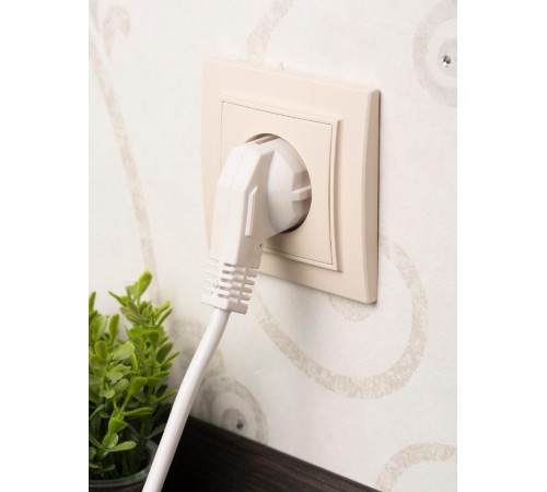 Розетка 1-мест. СП б/з 10 А с защ. штор. бежевый Минск EKFERR10-022-200EKF