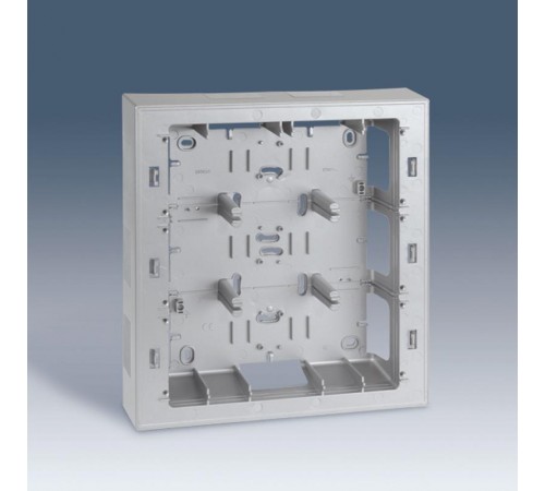 Simon 82 Монтажная коробка для накладного монтажа (под 3-хрядную рамку), 250*193*53мм, S82C, алюминий  82867-33  Simon