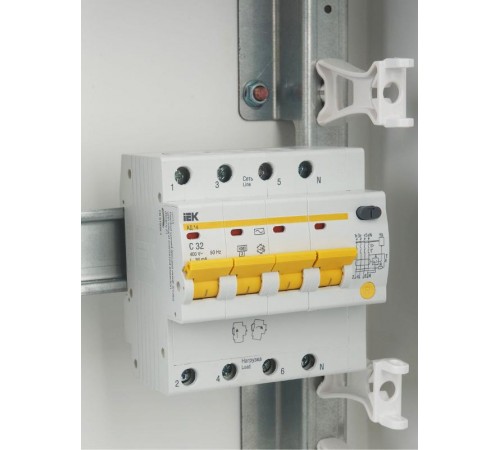 Выключатель автоматический дифференциального тока АД14 4п 32А C 30мА тип AC (5 мод)  MAD10-4-032-C-030  IEK