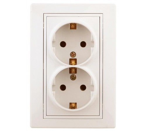 Розетка Intro Plano 1-205-02 с заземлением двойная 2X2P+E Schuko, 16А-250В, IP20, СУ, слоновая кость  Б0053916  Intro
