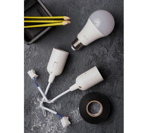 Патрон Е27 подвесной с клеммной колодкой пластик белый EKF PROxima  LHP-E27-w  EKF