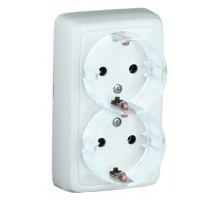 Розетка открытой установки, двухместная, с заземляющим контактом, со шторками, цвет белый  РА16-182  HEGEL