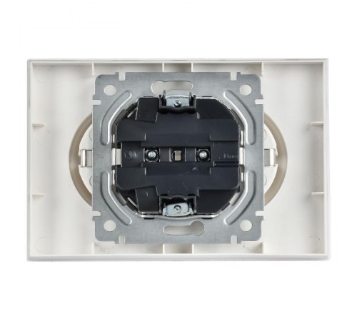 BRITE Розетка 2-местная с заземлением с защитными шторками 16А в сборе РСш12-3-БрАБ арктический белый   BR-R24-16-K91-F  IEK