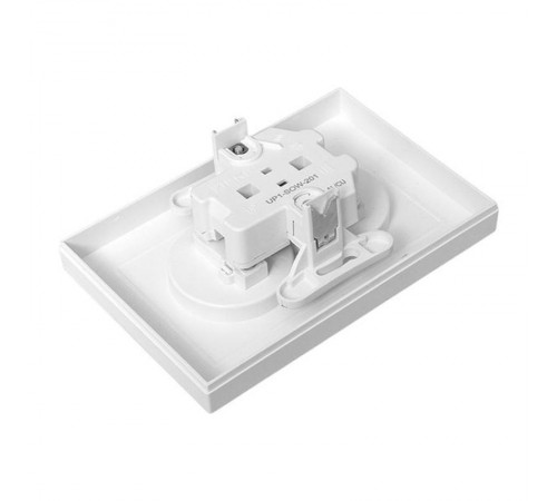 Механизм розетки двойной, 16А, без заземления, со шторками, с рамкой, белый Эпика EKF  UP1-SOW-201  EKF