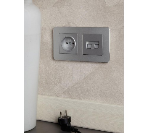 BRITE Рамка 2-ая РУ-2-1-Бр металл алюминий RE  BR-M22-M-01-K47  IEK