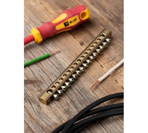 Шина PEN "ноль-земля" (6х9мм) 16 отверстий латунь крепеж по краям EKF PROxima  sn0-63-16-k  EKF