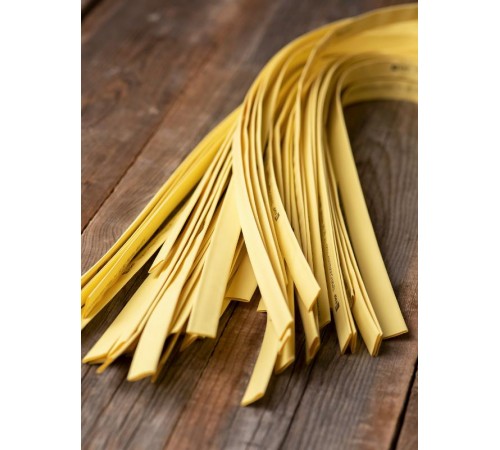 Термоусаживаемая трубка ТУТ нг 8/4 желтая EKF PROxima  tut-8-y-1m  EKF