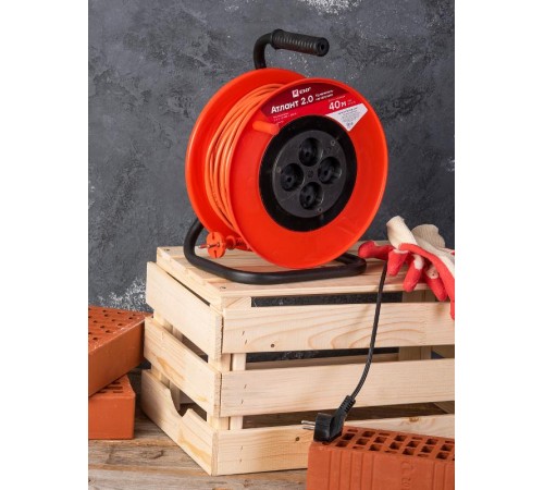 Удлинитель на катушке "Атлант 2.0" 4 гнезда 40м без заземления  ПВС 2*0,75 6А/1,3кВт PROxima  UKA02-06-275-4-40  EKF