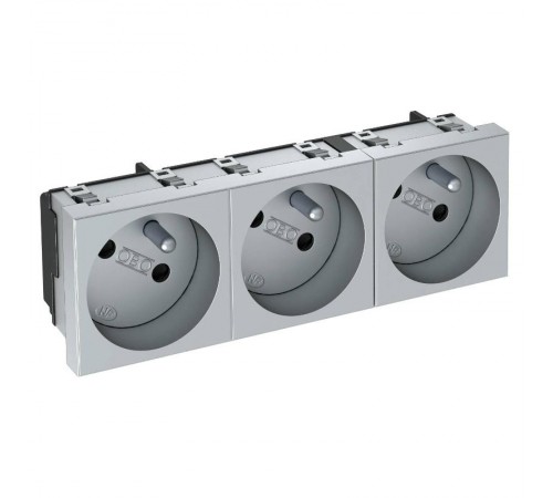 Розетка тройная 33° франц. стандарт, 250 В, 16A (серебристый) (STD-F3 AL3)  6120272  OBO Bettermann