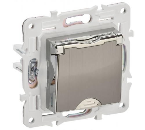 SKANDY Розетка з/к/ш с крышкой 16А IP44 SK-R11N никель  SK-R16-16-44-K50  IEK