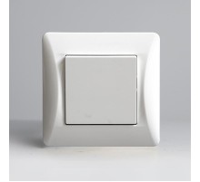 Переключатель одноклавишный перекрестный (белый)  201108  SPL