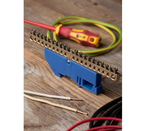 Шина "0" N 63.20 изолятор на DIN-рейку (латунь) EKF PROxima  sn0-63-20-d  EKF