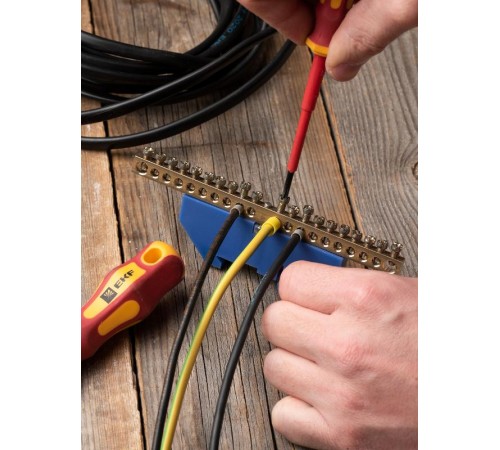 Шина "0" N 63.20 изолятор на DIN-рейку (латунь) EKF PROxima  sn0-63-20-d  EKF