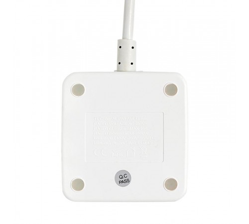 Удлинитель "Куб" 2 гнезда 3USB 2,4А+зарядное устройство 1,3 метра 1мм2  UBA-CUB-3-WC  EKF