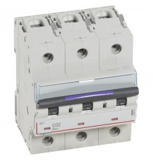 Выключатель автоматический трехполюсный DX3 32А D 50кА (4,5 мод)  410216  Legrand