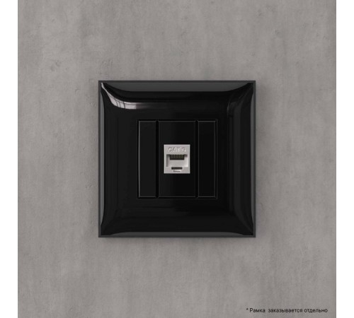 Компьютерная розетка RJ-45 без шторки в стену, кат.6 одинарная экранированная, "Avanti", "Черный квадрат"  4402793  DKC