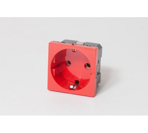 Розетка электрическая 2К+З (красный) со шторками  200014  SPL