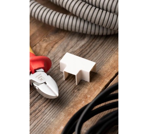 Угол T-образный (16х16) (4 шт) Plast EKF PROxima Белыйtchw-16-16x4EKF