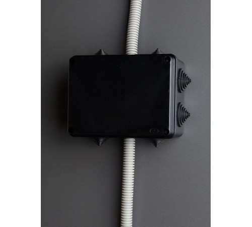 Коробка расп. КМ41241 150х110х70мм IP44 10 вв. черная  UKO11-150-110-070-K02-44  IEK