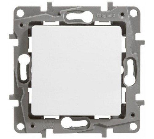 Etika Белый Кнопка автоматическая 6А  672214  Legrand