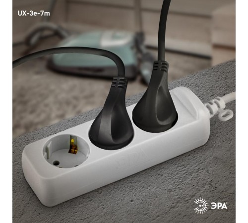 Удлинитель Россия UX-3e-7m Удлин-ль c заземл, 3х0,75мм2, ПВС, 3гн, 7м  Б0038577  ЭРА