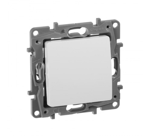Etika Белый Кнопка автоматическая 6А  672214  Legrand