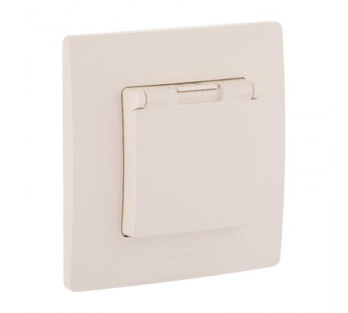 Розетка с заземлением IP44 - Legrand Etika - со шторками с защитной крышкой 16А 250В безвинтовые зажимы - слоновая кость  672326  Legrand