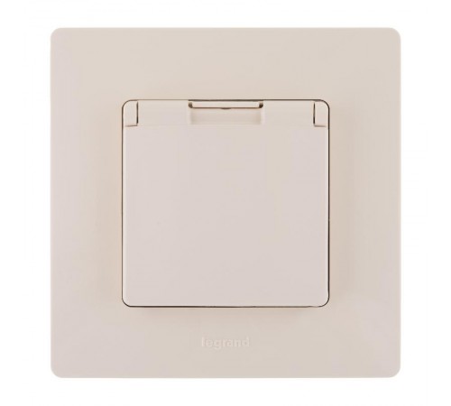 Розетка с заземлением IP44 - Legrand Etika - со шторками с защитной крышкой 16А 250В безвинтовые зажимы - слоновая кость  672326  Legrand