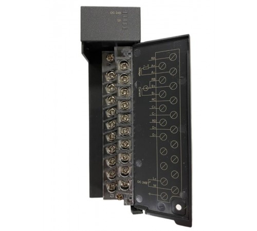 Аналоговый модуль расширения 4 входа SM3AI4  SM3AI4  SE