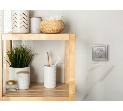 Valena Алюминий Регулятор тёплого пола  770291  Legrand