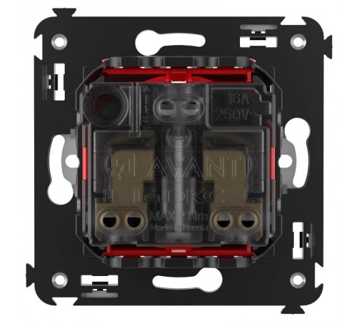 Розетка в стену, 2P+E, с з/ш, "Avanti", "Красный квадрат"  4401003  DKC