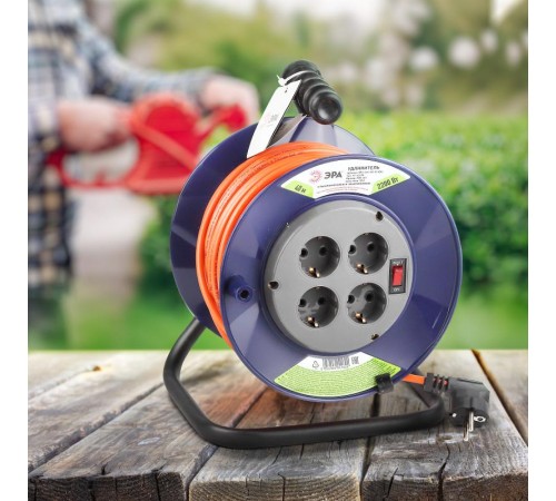 Удлинитель силовой ЭРА RPx-4es-3х1.0-40m на п. катушке c/з 4 гн 40м ПВС 3х1  Б0043055  ЭРА